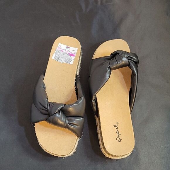 BRAND NEW QUPID CANCUN WOMEN'S PLASFORM SLIDE SANDALS - Picture 3 of 16